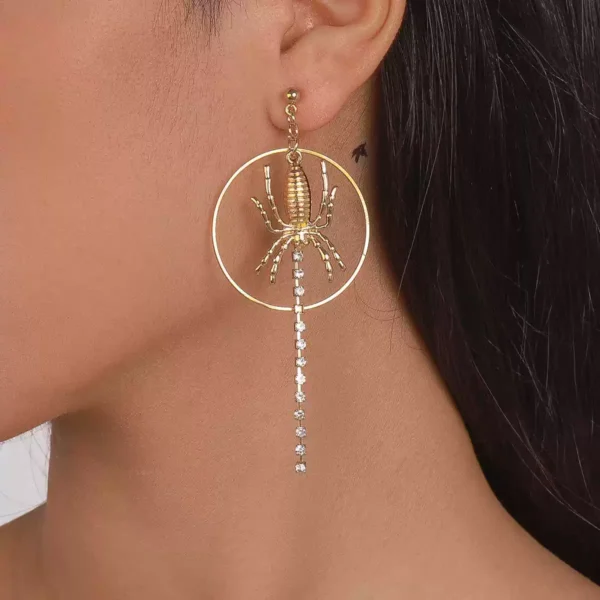 Metallic spider stud earrings with exaggerated claw chain #003